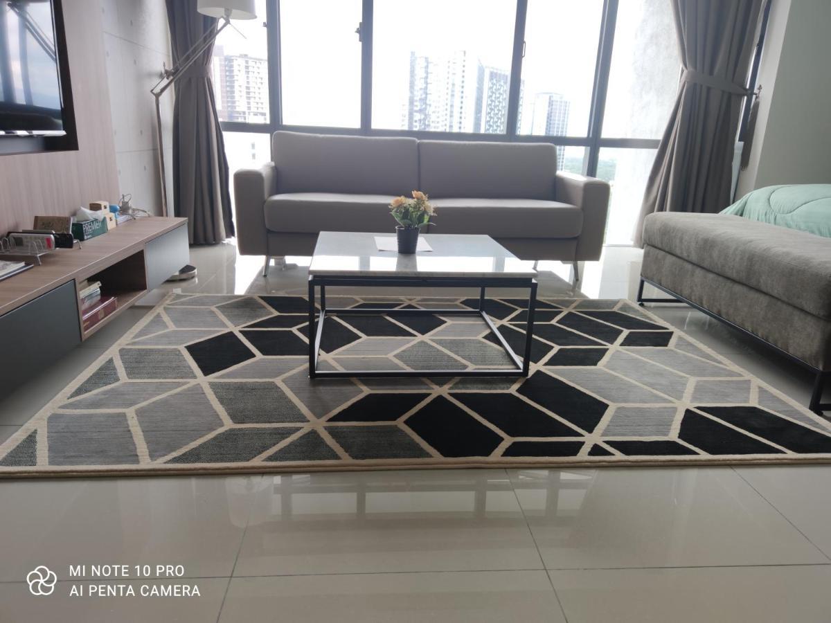 Kumkum Homestay Nusajaya  Dış mekan fotoğraf