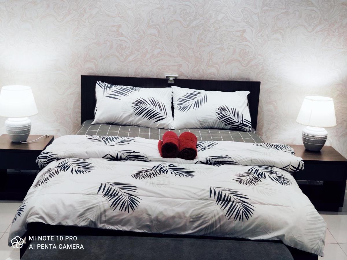 Kumkum Homestay Nusajaya  Dış mekan fotoğraf